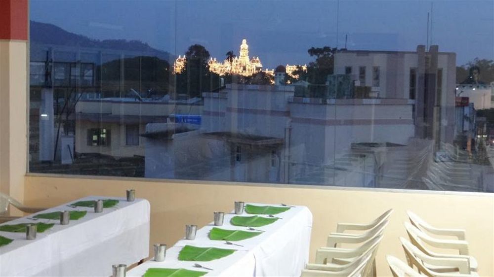 Hotel Mysore Dasaprakash Exterior photo